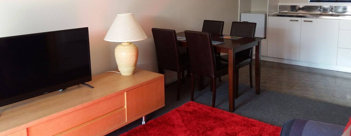 fully self-conatined with full kitchens