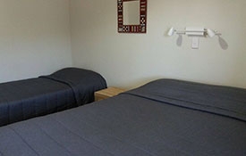 img_48570_17 extra single bed in the lounge